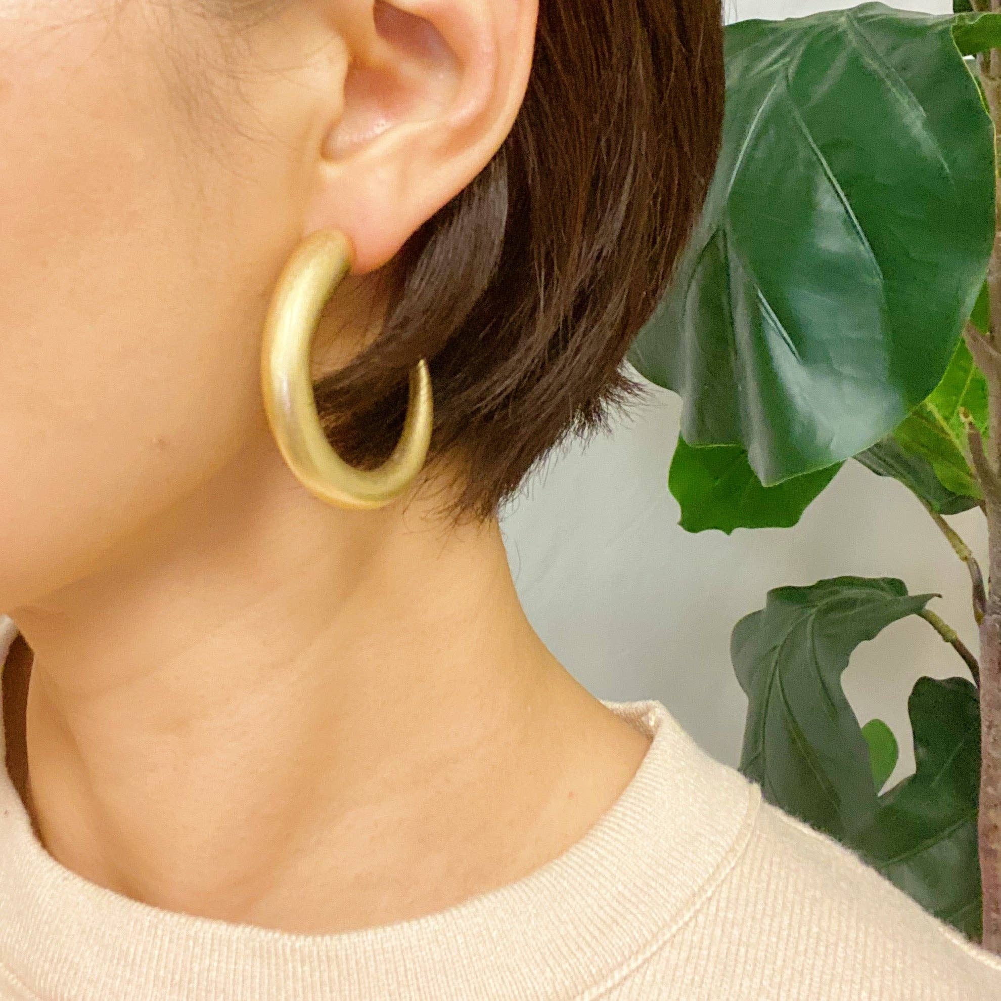 So Smooth Daily Hoop Earrings | GOLD