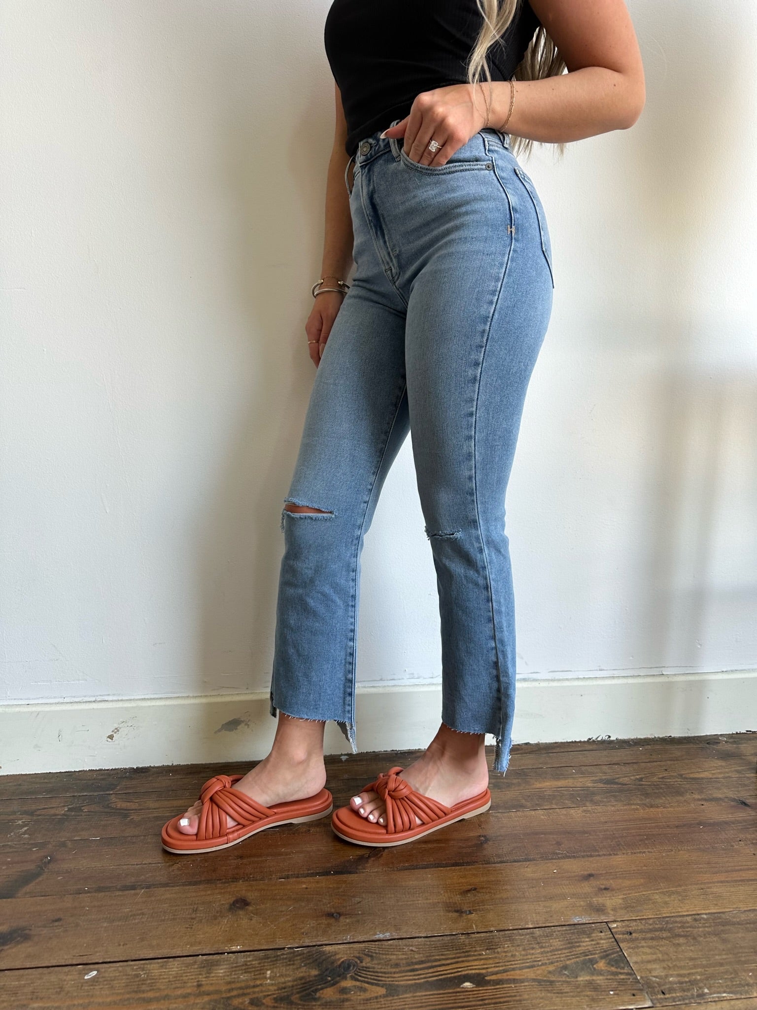 HIDDEN Classic Stretch Split Straight Jean